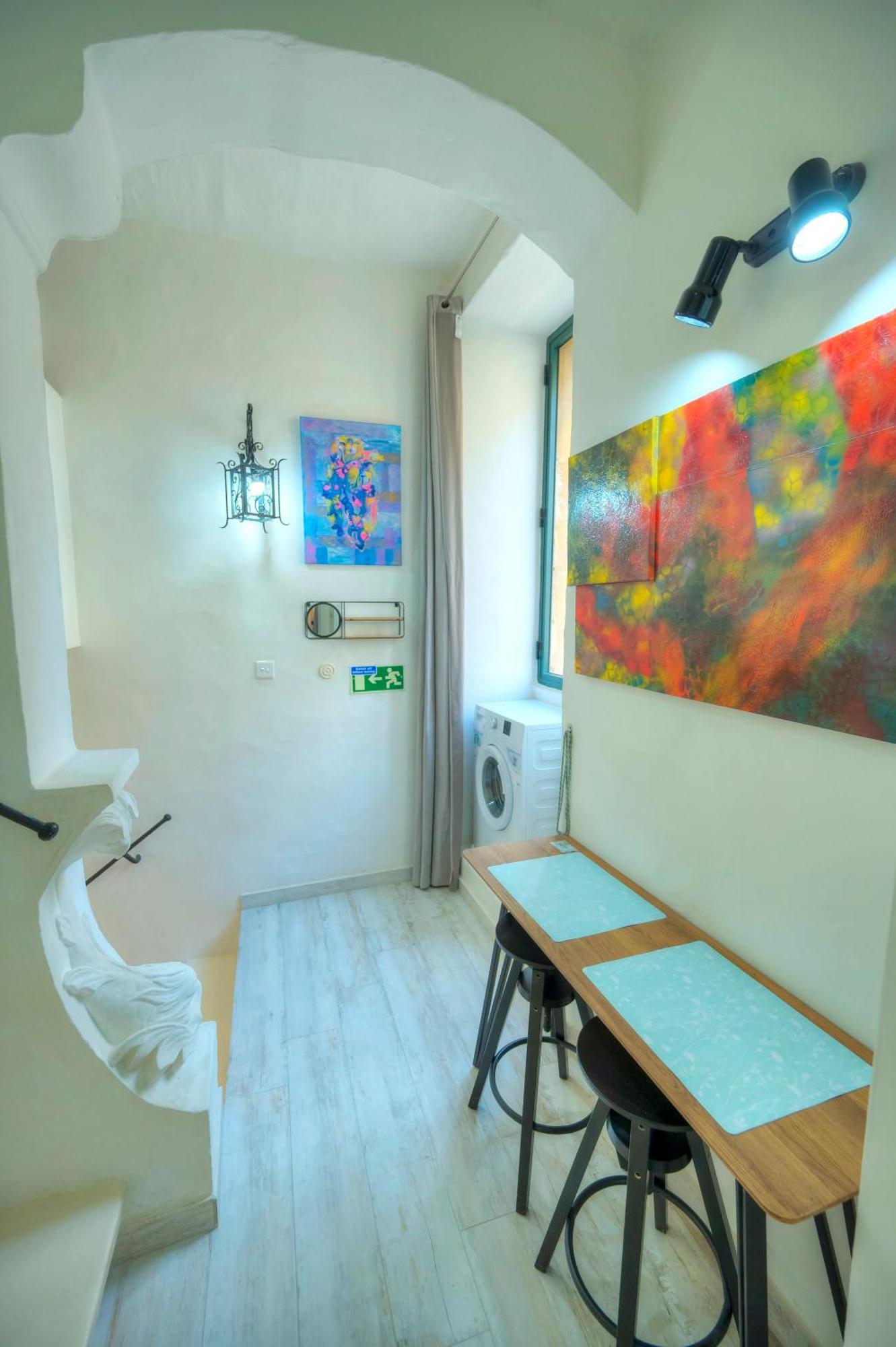 Charming 3 Storey Apartment In Valletta Centre, Ngri1-1 Eksteriør billede